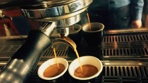 Espresso, Cafetera express