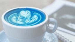 blue latte, café azul